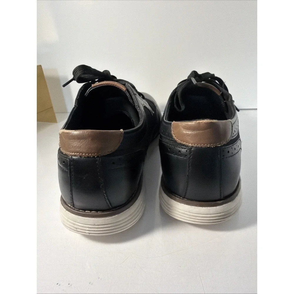 LONDON FOG Collection Mens Sneakers Oxford Style  size 11 Lace up Shoes Black
